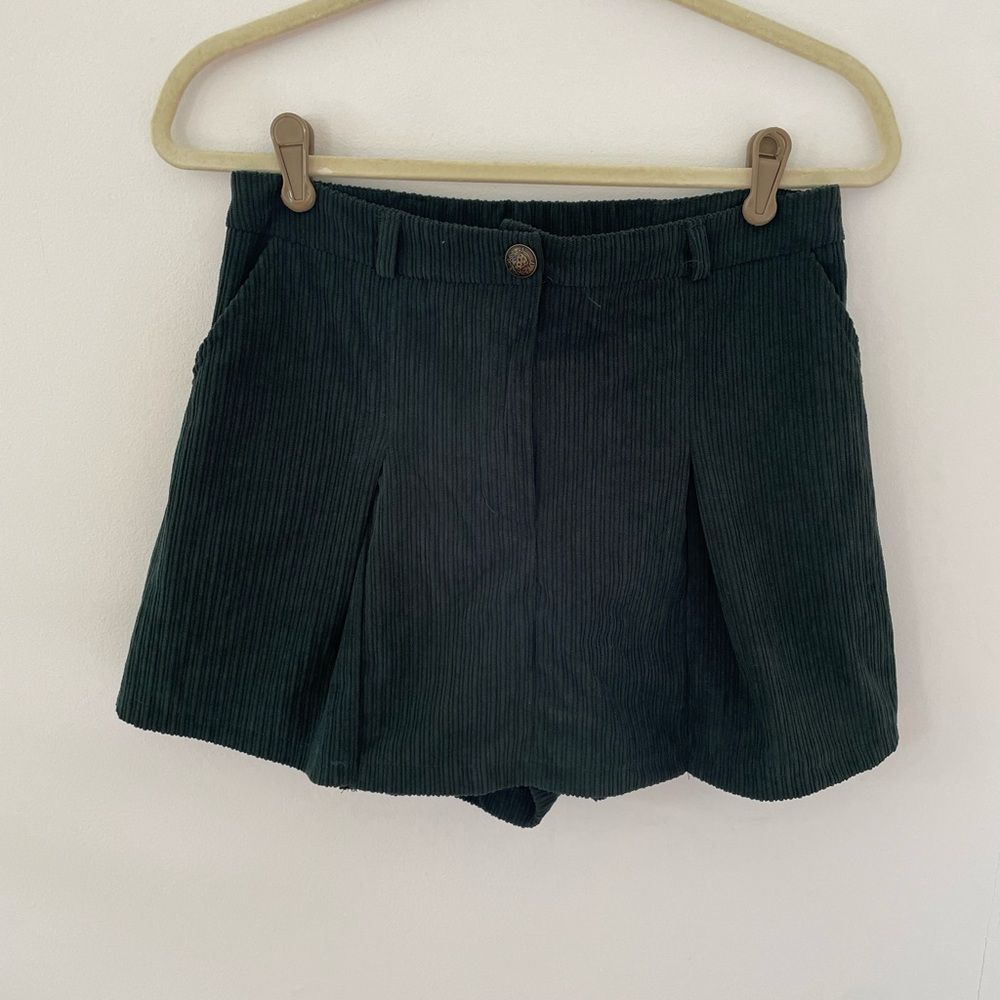 Kirious Corduroy Forest Green Skort NWT